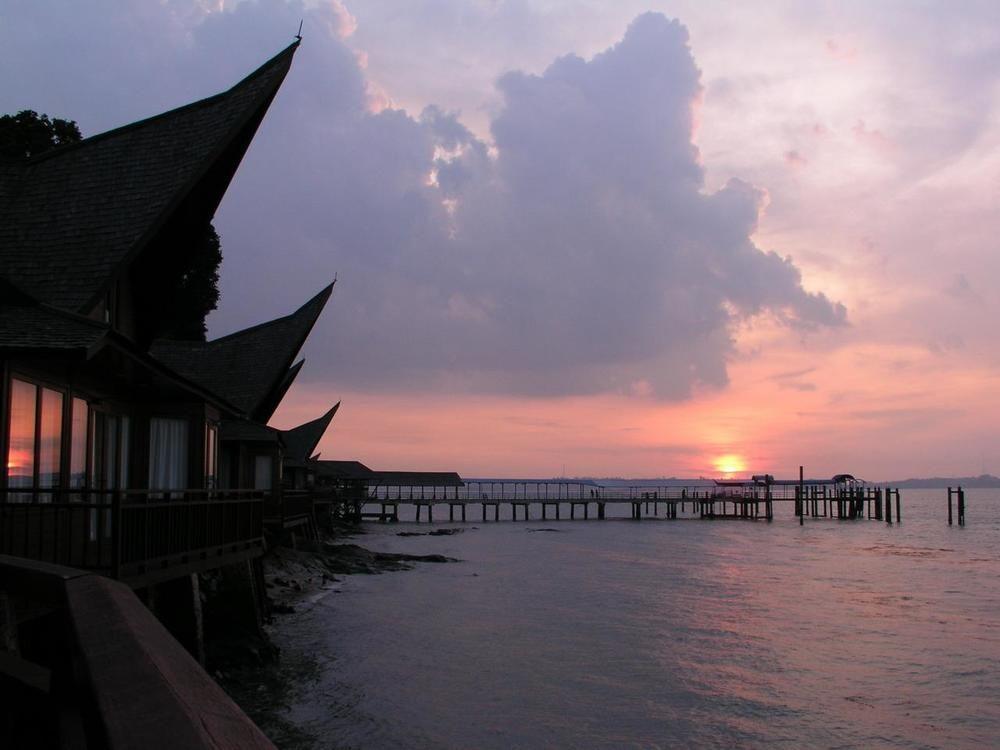 Batam View Beach Resort Nongsa Esterno foto