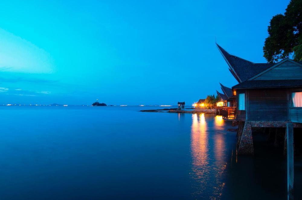 Batam View Beach Resort Nongsa Esterno foto
