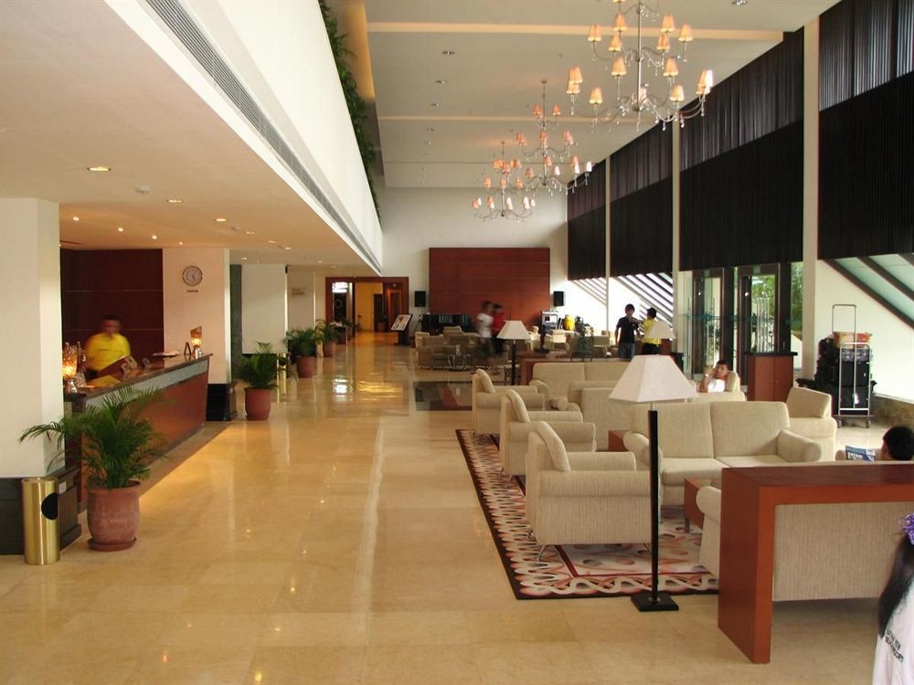 Batam View Beach Resort Nongsa Esterno foto