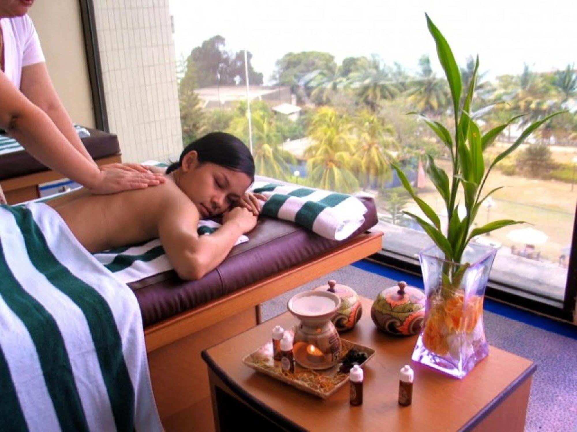 Batam View Beach Resort Nongsa Esterno foto