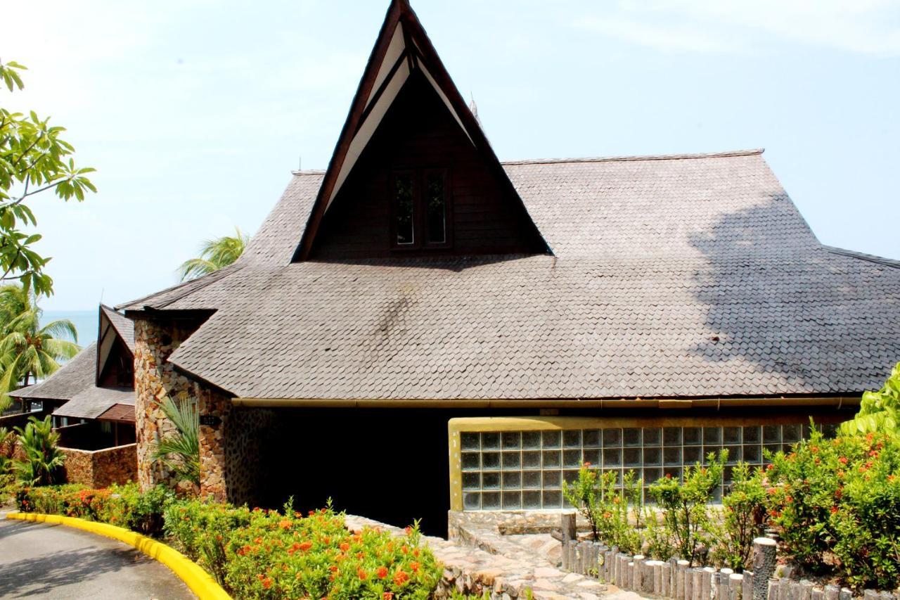 Batam View Beach Resort Nongsa Esterno foto